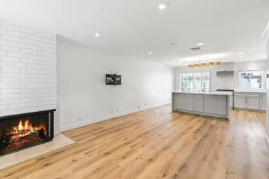 Main picture of 1063 Dover Dr