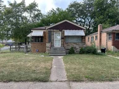 Main picture of 14248 University Ave