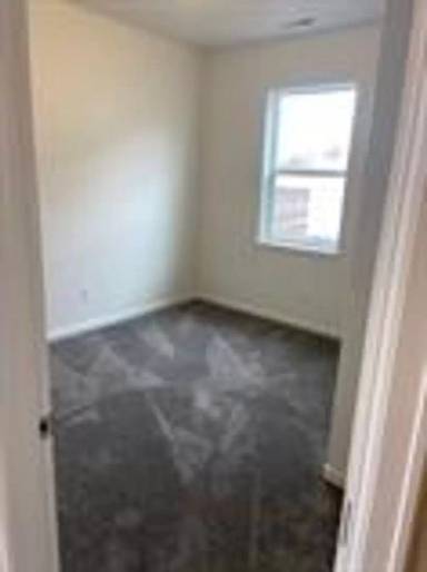 Main picture of 613 Zenith Ln