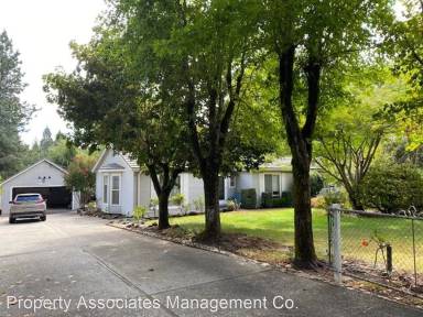 Main picture of 635 Searls Ave