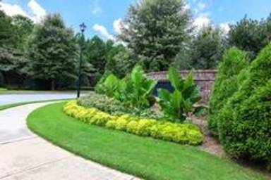 Main picture of 1547 Paxton Dr SW