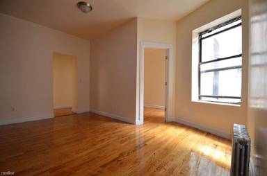 Main picture of 452 W 164th St