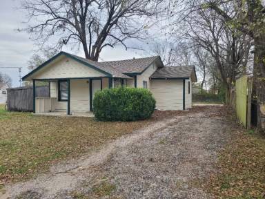 Main picture of 419 S Javine St