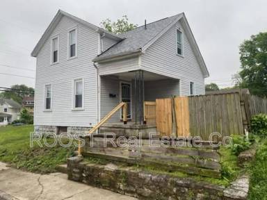 Main picture of 210 Volkenand Ave