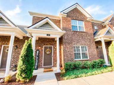 Main picture of 320 Rowlette Cir