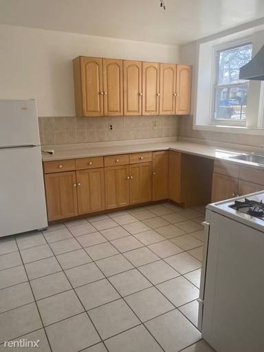 Main picture of 42 Leonard Pl