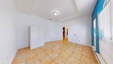 Main picture of 1001 Flower Dr