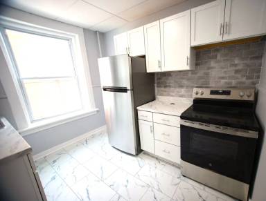 Main picture of 18 Kent Ave
