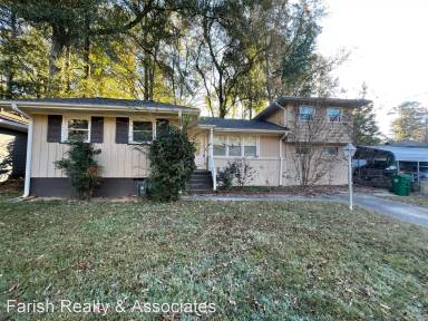 Main picture of 880 Stokeswood Ave SE