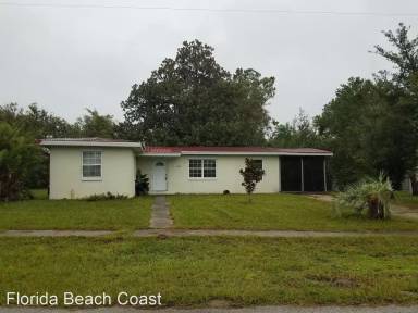 Main picture of 1630 W Waycross Cir