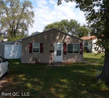Main picture of 617 10th Ave W