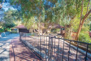Main picture of 404 S Mohler Dr