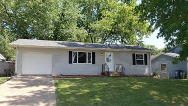 Main picture of 334 W 61st St