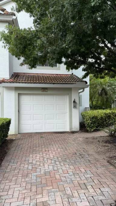 Main picture of 6852 Hochad Dr