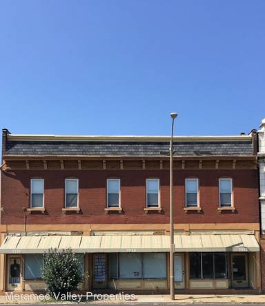 Main picture of 7317 S Broadway