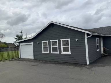 Main picture of 3880 Rohnerville Rd