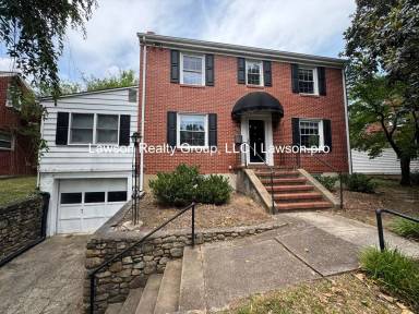 Main picture of 2425 Fairway Dr SW