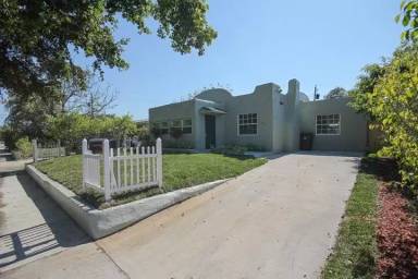 Main picture of 410 Franklin Rd