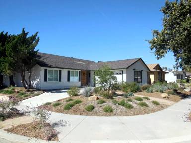 Main picture of 233 Menlo Park Ave