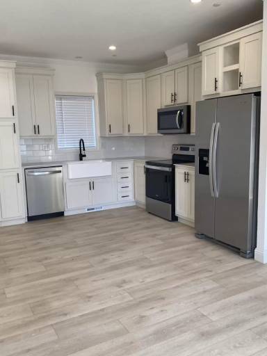 Main picture of 1156 Grove Way