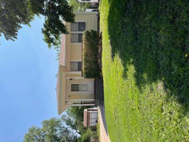 Main picture of 518 N Mount Carmel Ave