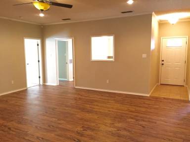 Main picture of 6036 74th St