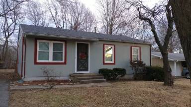Main picture of 9305-09 Stark Ave