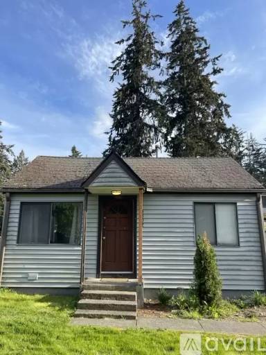 Main picture of 9802 Kenwood Dr SW