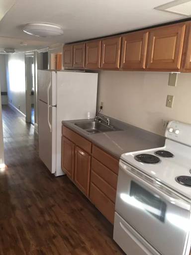 Main picture of 138 Elliot St