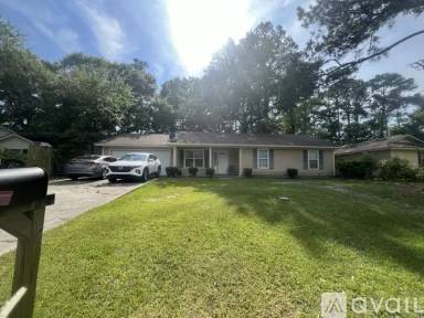 Main picture of 2702 Banks Cir