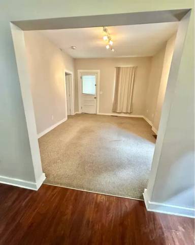 Main picture of 2044 W 11th St