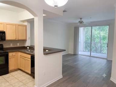 Main picture of 12837 Madison Pointe Cir