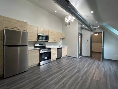 Main picture of 50 E Utica St