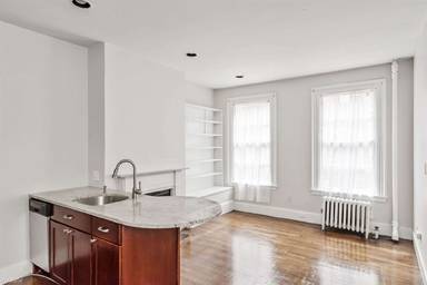 Main picture of 47 S Russell St