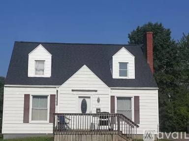 Main picture of 1501 N West St