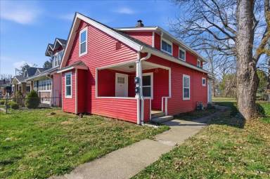 Main picture of 1138 W 36th St