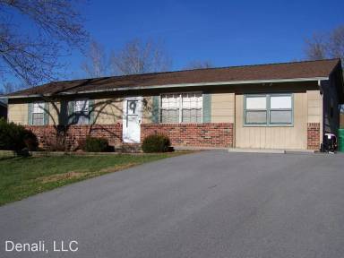 Main picture of 7216 Elmbrook Ln