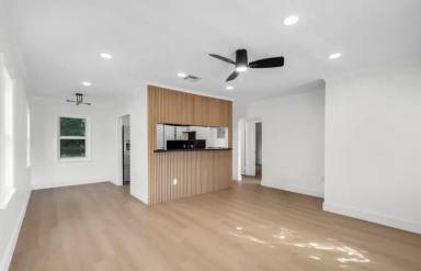 Main picture of 1320 N Andrews Ave