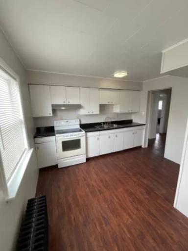 Main picture of 34 W Craig St