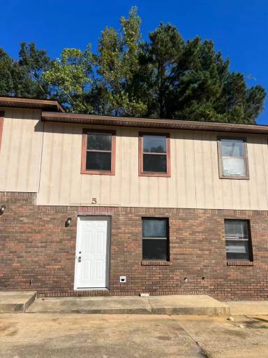 Main picture of 208 Apache Dr