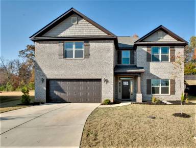 Main picture of 121 Tommy Cir