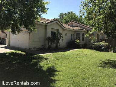 Main picture of 343 Redwing Dr