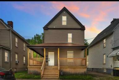 Main picture of 358 Houston St
