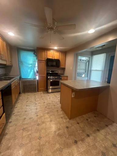 Main picture of 358 S 2nd St