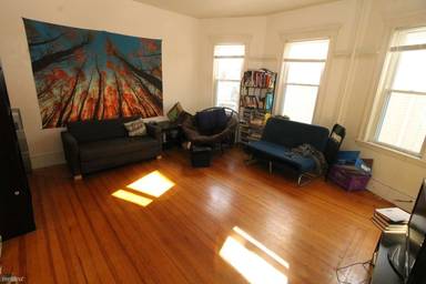 Main picture of 11 Easton St