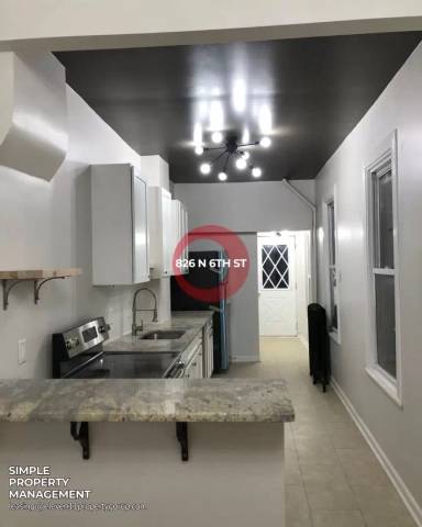 Main picture of 826 N 6th St