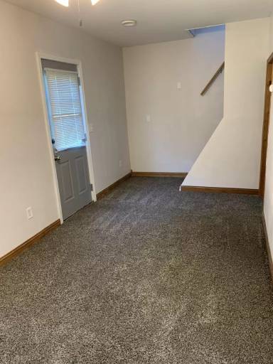 Main picture of 370 8th Ave SW