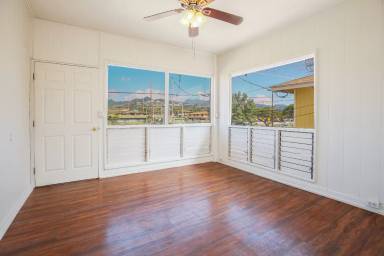 Main picture of 1713 Ashford St