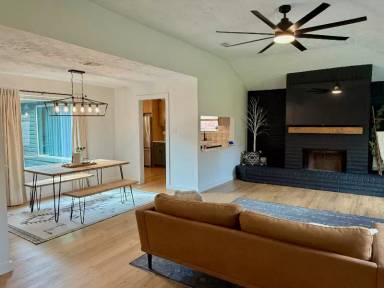 Main picture of 9727 Barmont Dr