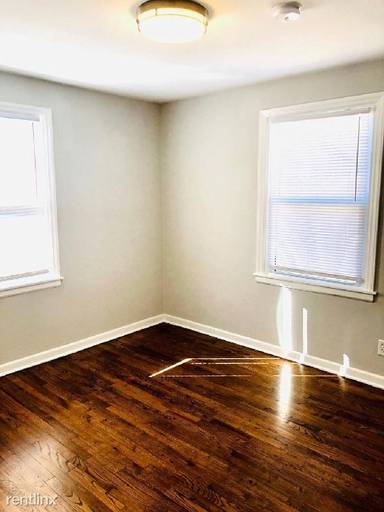 Main picture of 77 Beach Dr